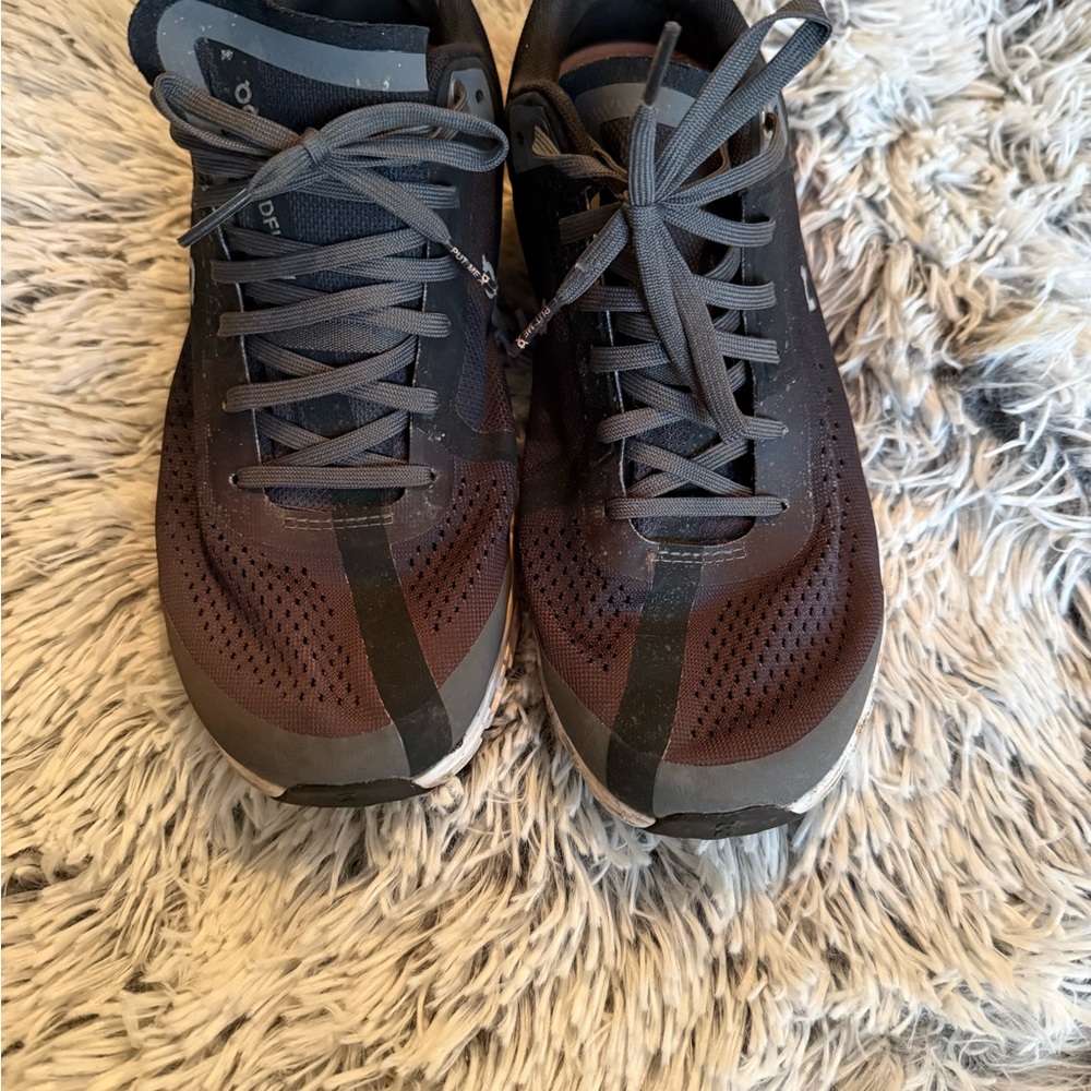 Stylish Gray and Brown Women's Athletic Shoes
